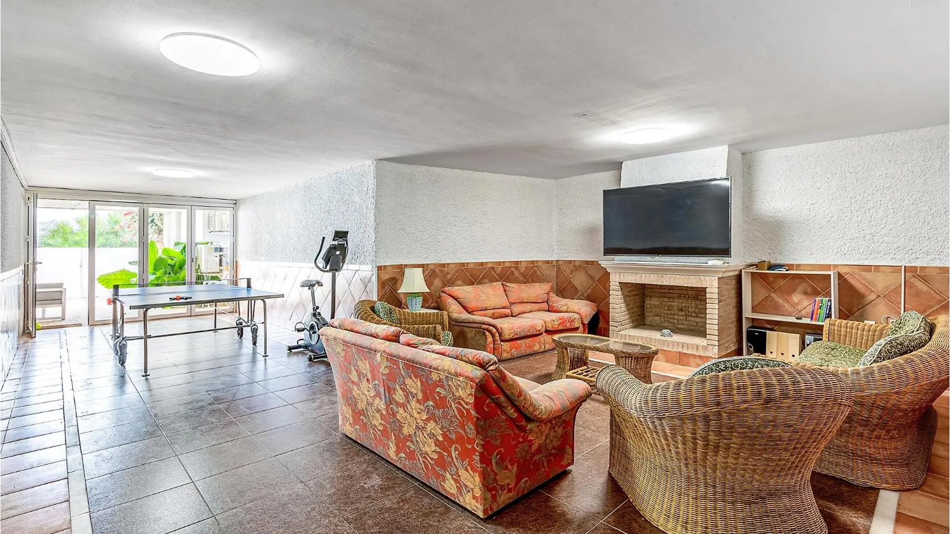 6 Bedroom Beautiful Home In La Herradura La Herradura  Holiday home La Herradura (Granada)