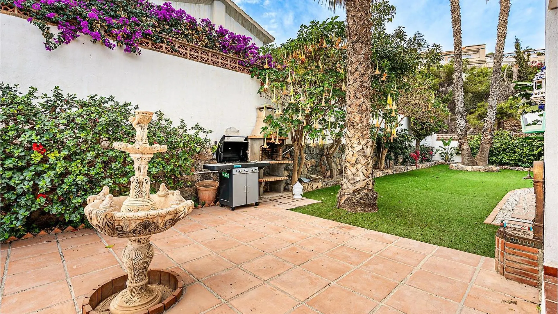 6 Bedroom Beautiful Home In La Herradura La Herradura  Spain